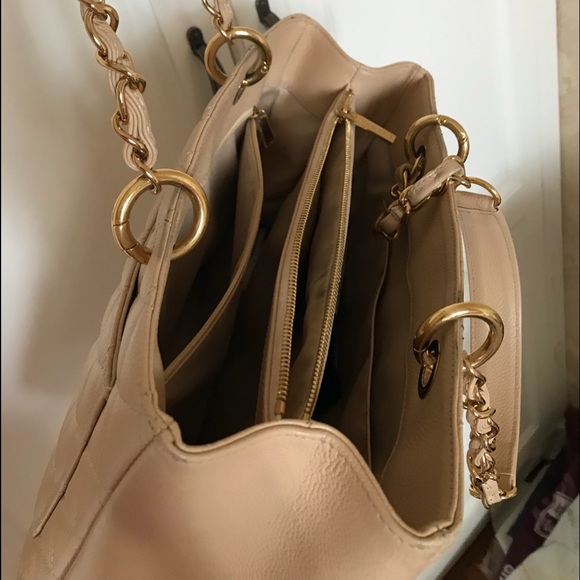 authentic Chanel bag! - Picture 7 of 8